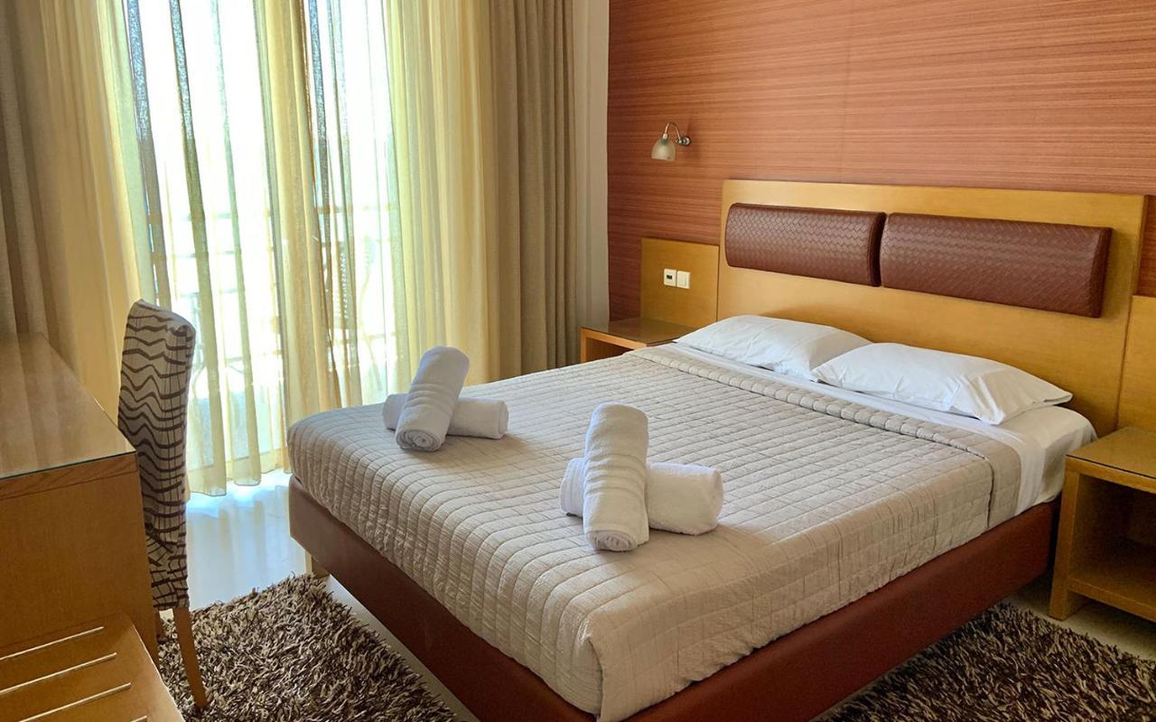 Hotel Flisvos Kalamata Exteriér fotografie