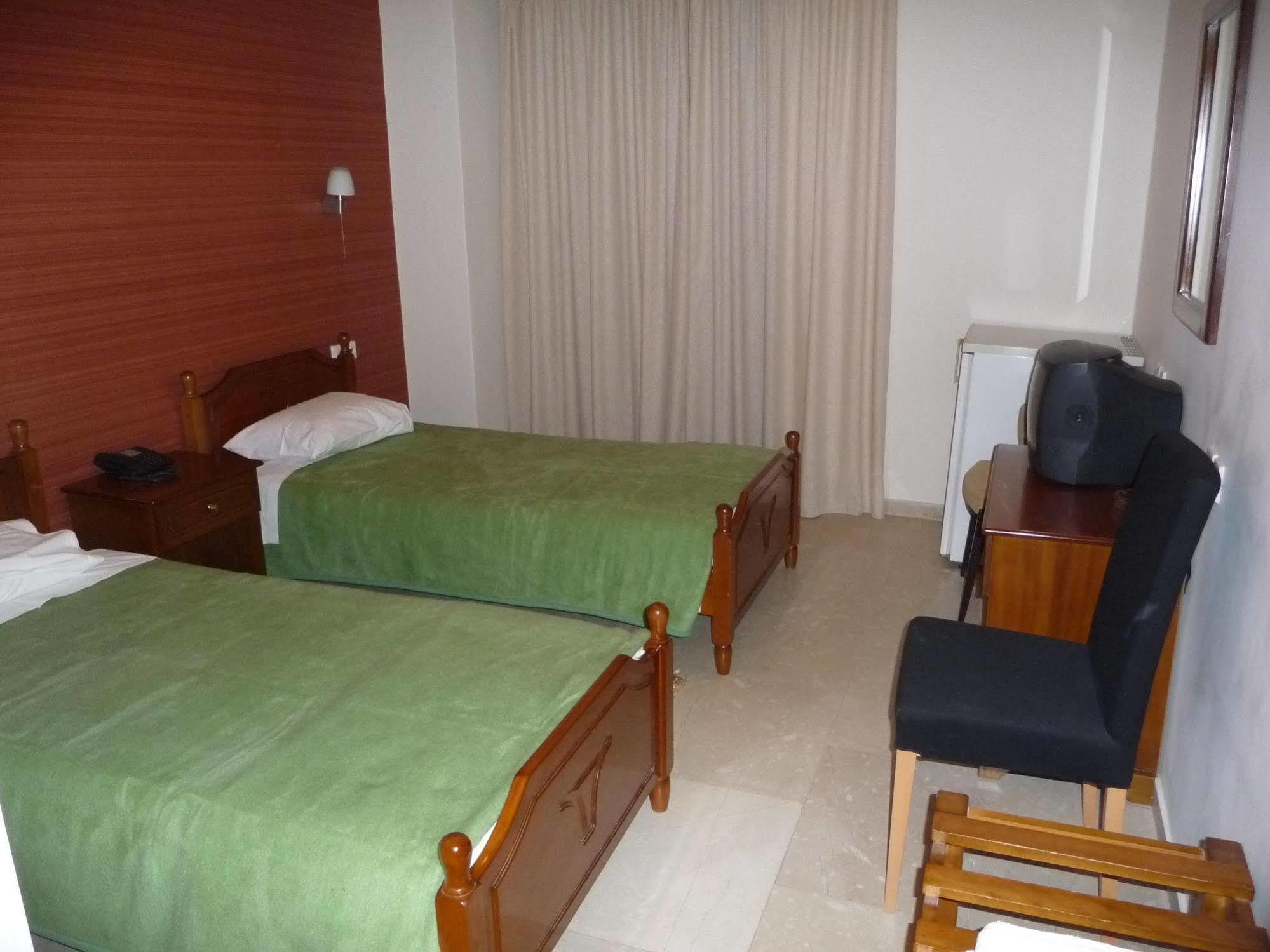 Hotel Flisvos Kalamata Exteriér fotografie